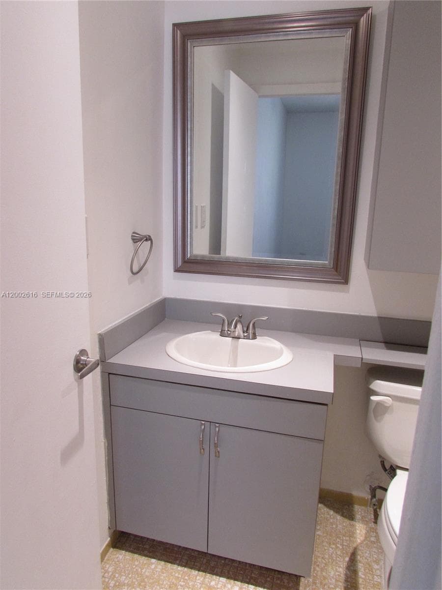 5555 Ludlam Rd # 23, South Miami FL 33155 — 15