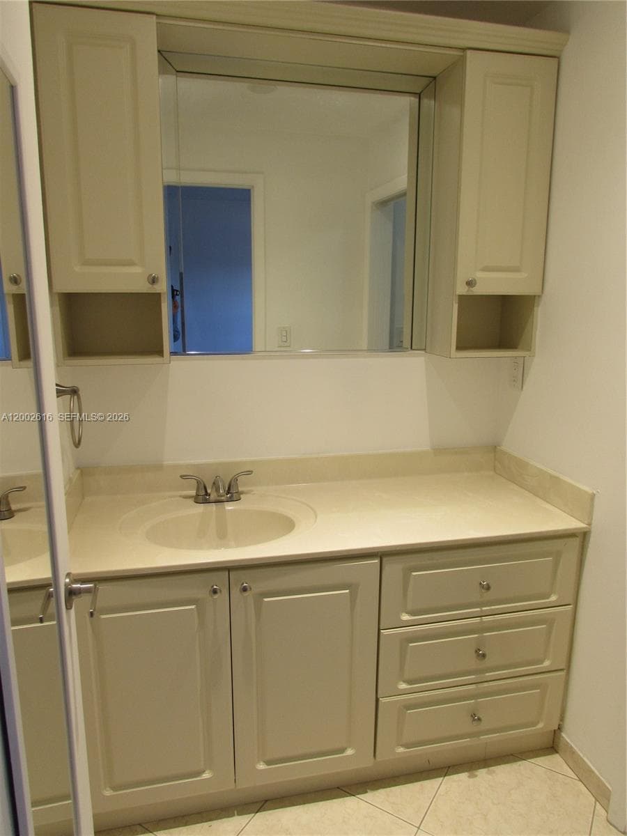 5555 Ludlam Rd # 23, South Miami FL 33155 — 19