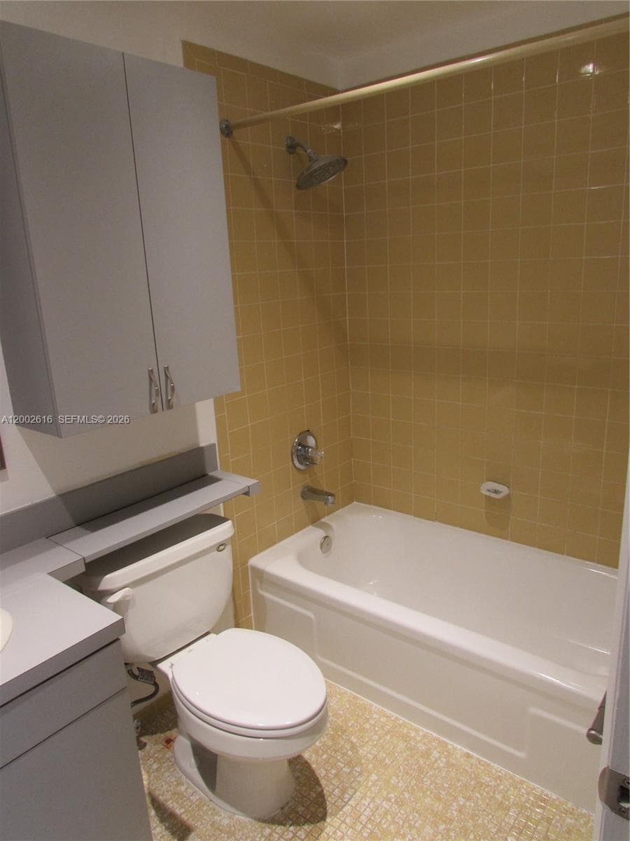 5555 Ludlam Rd # 23, South Miami FL 33155 — 21