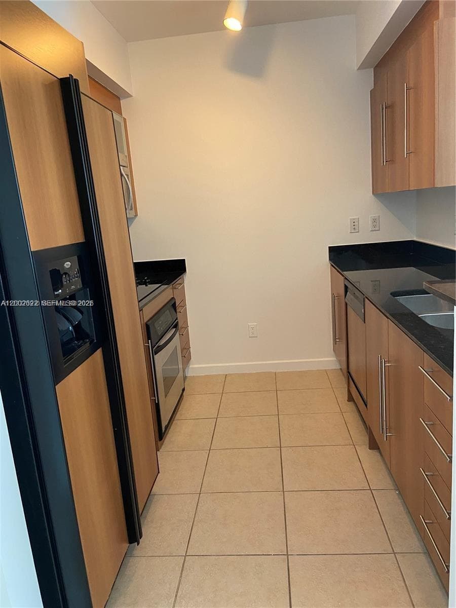 One Miami East Condo, Miami, FL — 4