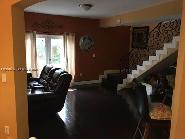 8067 NW 199th Ter, Hialeah FL 33015 — 2
