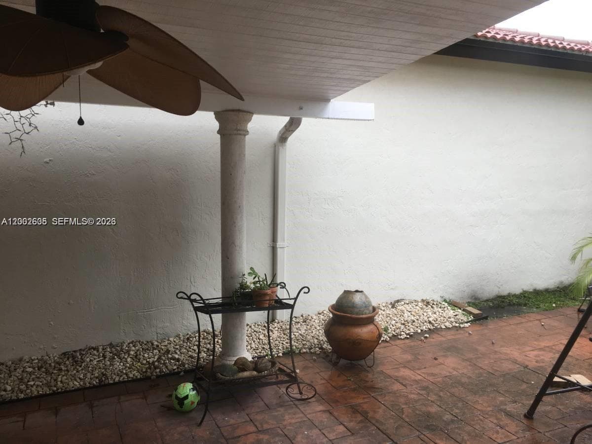 8067 NW 199th Ter, Hialeah FL 33015 — 7