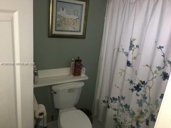 8067 NW 199th Ter, Hialeah FL 33015 — 11