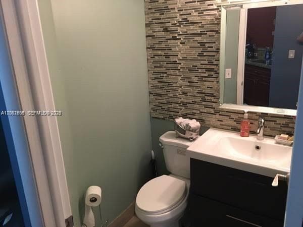8067 NW 199th Ter, Hialeah FL 33015 — 8