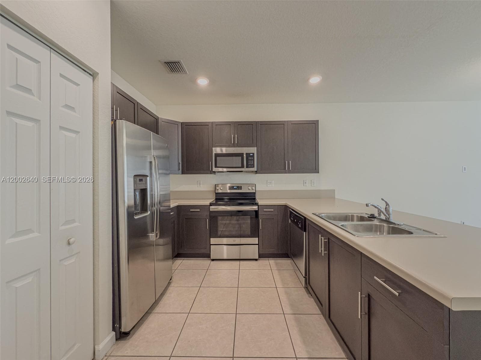 10629 W 32nd Ln, Hialeah FL 33018 — 2
