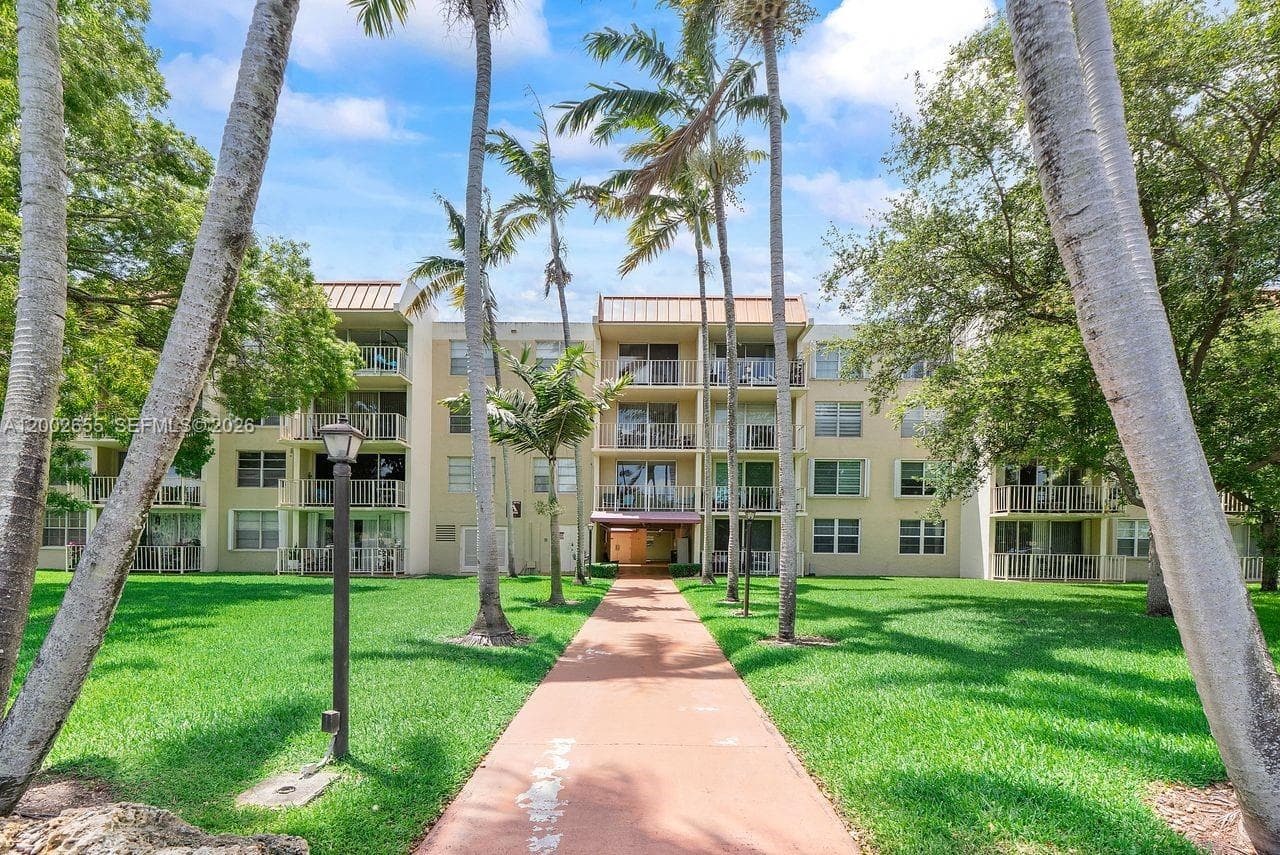 13100 SW 92nd Ave, Miami FL 33176 — 1