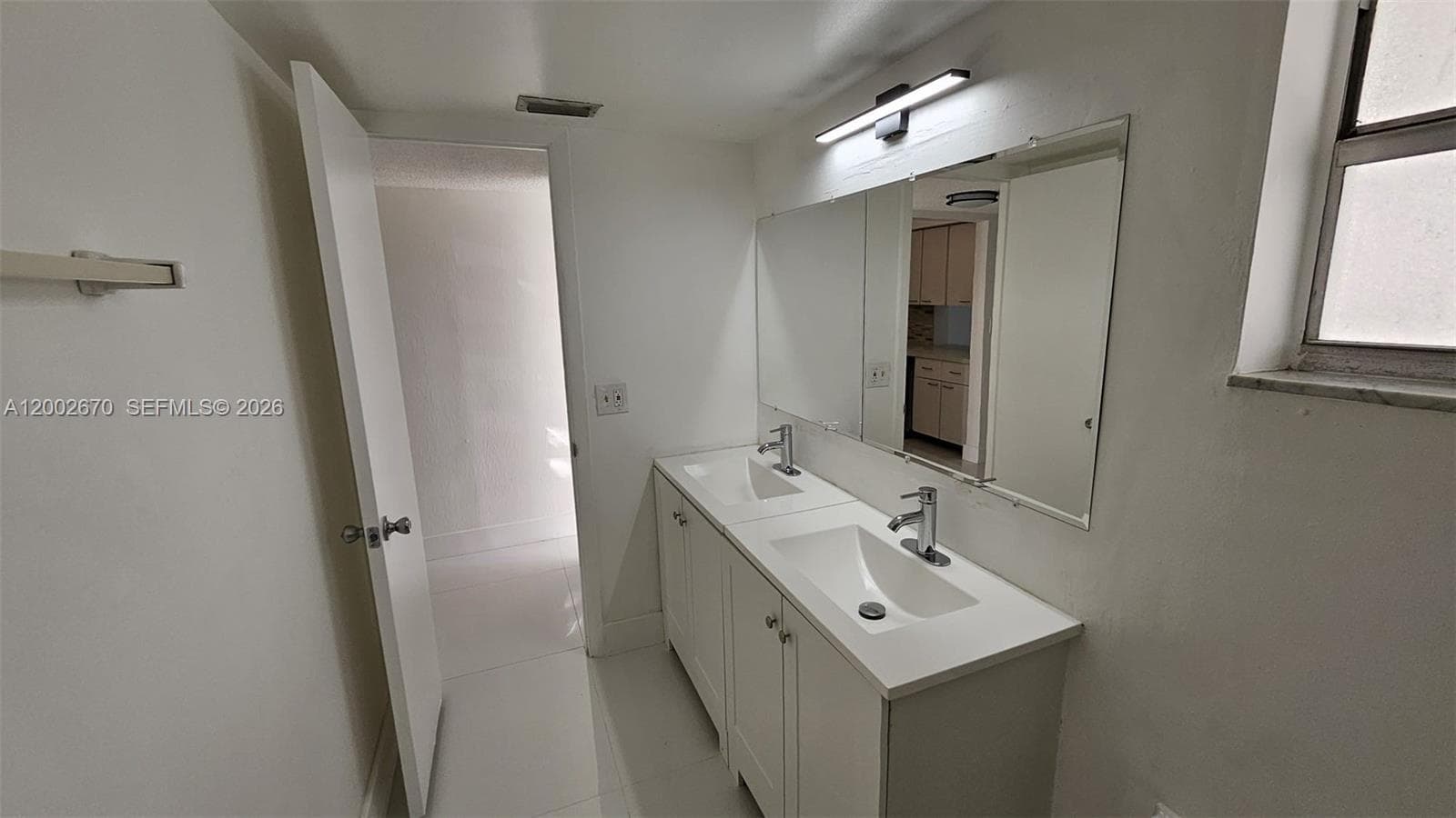 871 NE 195 ST # 204, Miami FL 33179 — 6