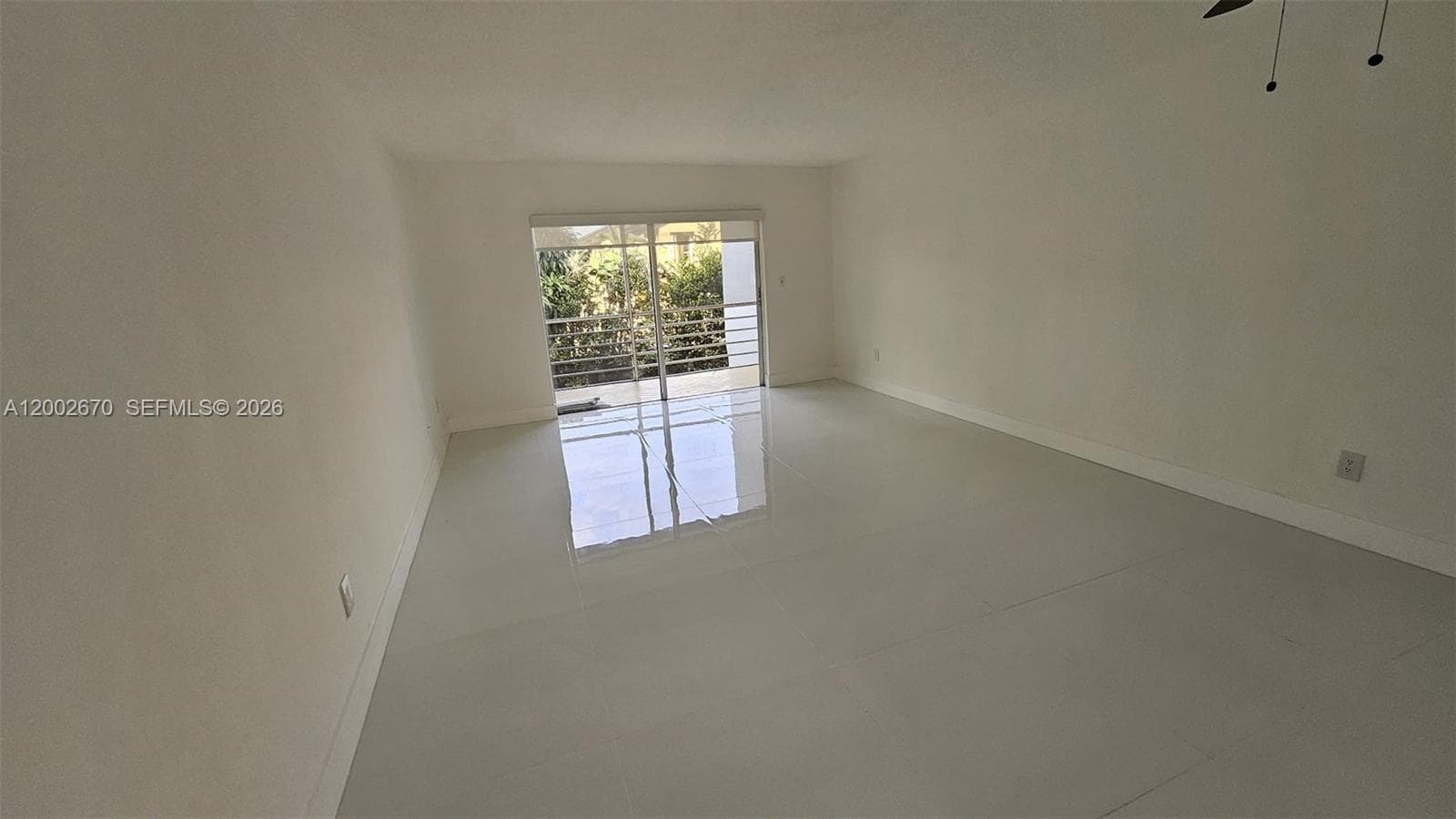 871 NE 195 ST # 204, Miami FL 33179 — 7