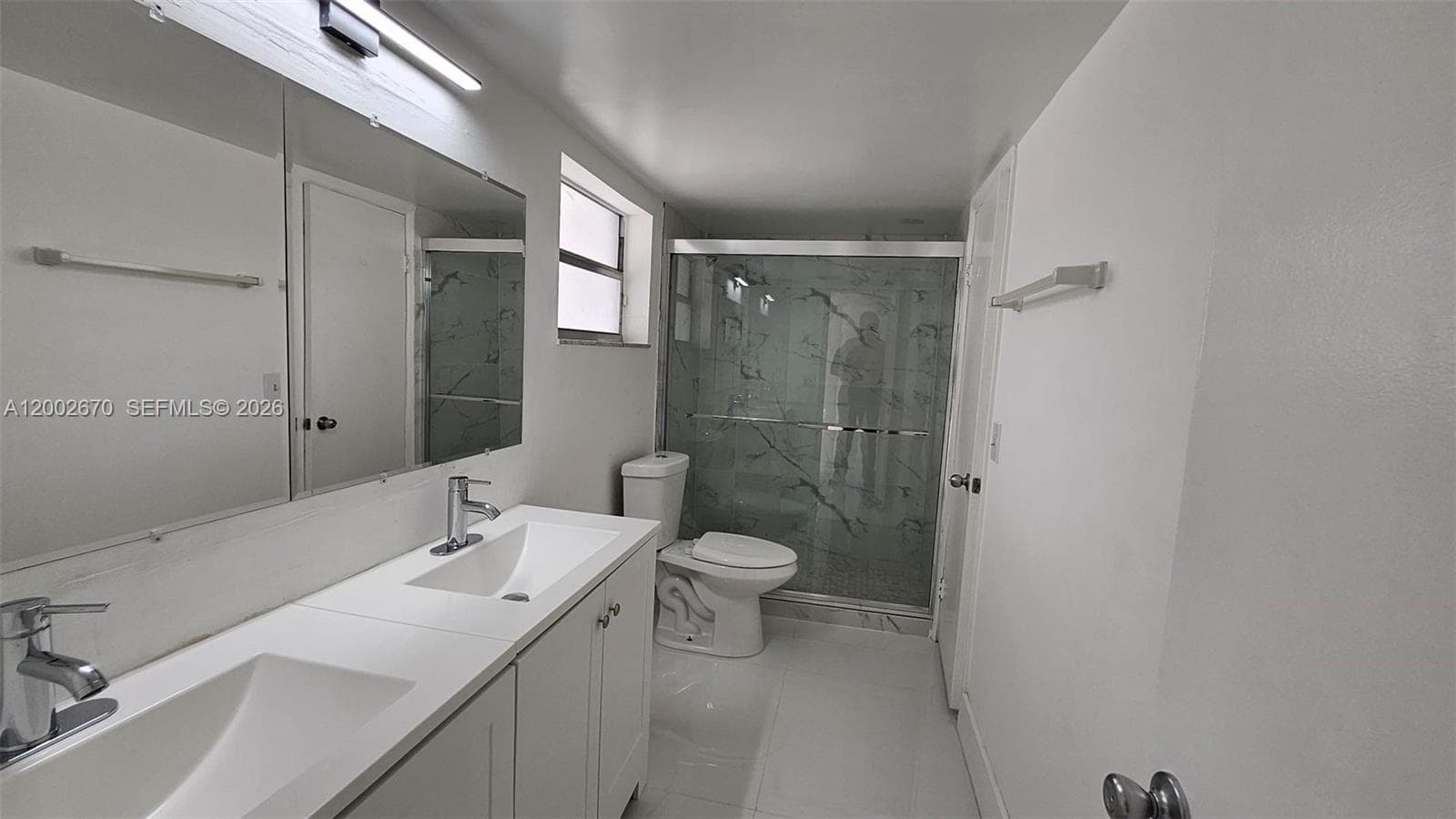871 NE 195 ST # 204, Miami FL 33179 — 5