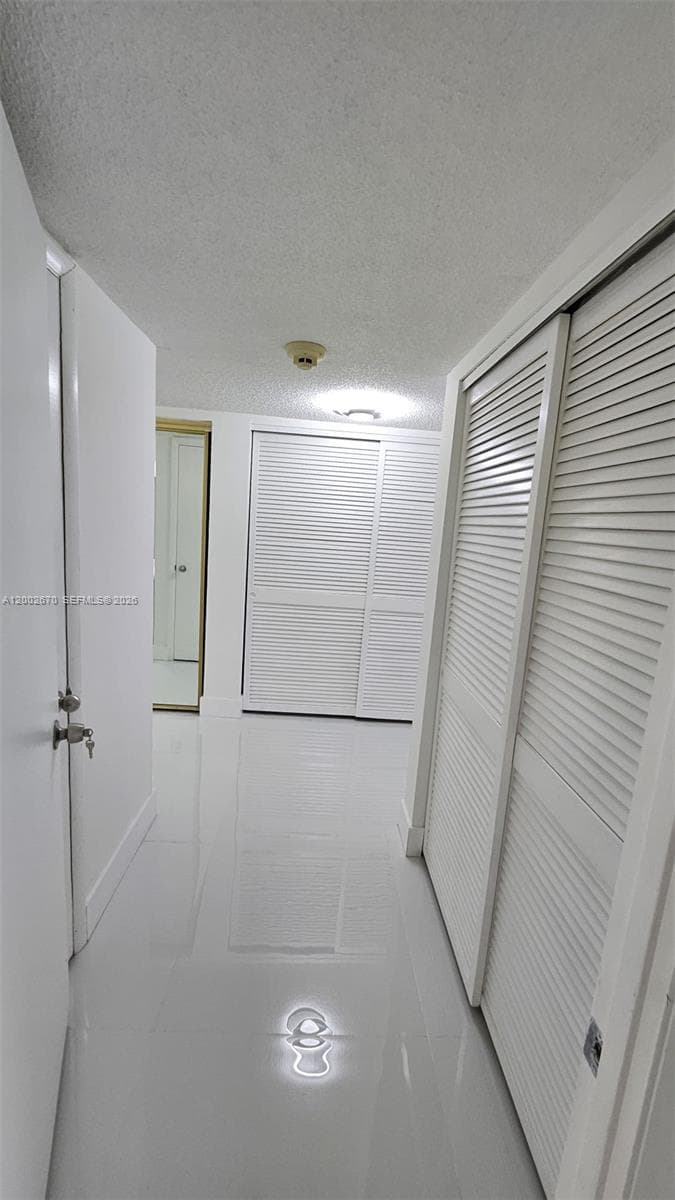 871 NE 195 ST # 204, Miami FL 33179 — 10