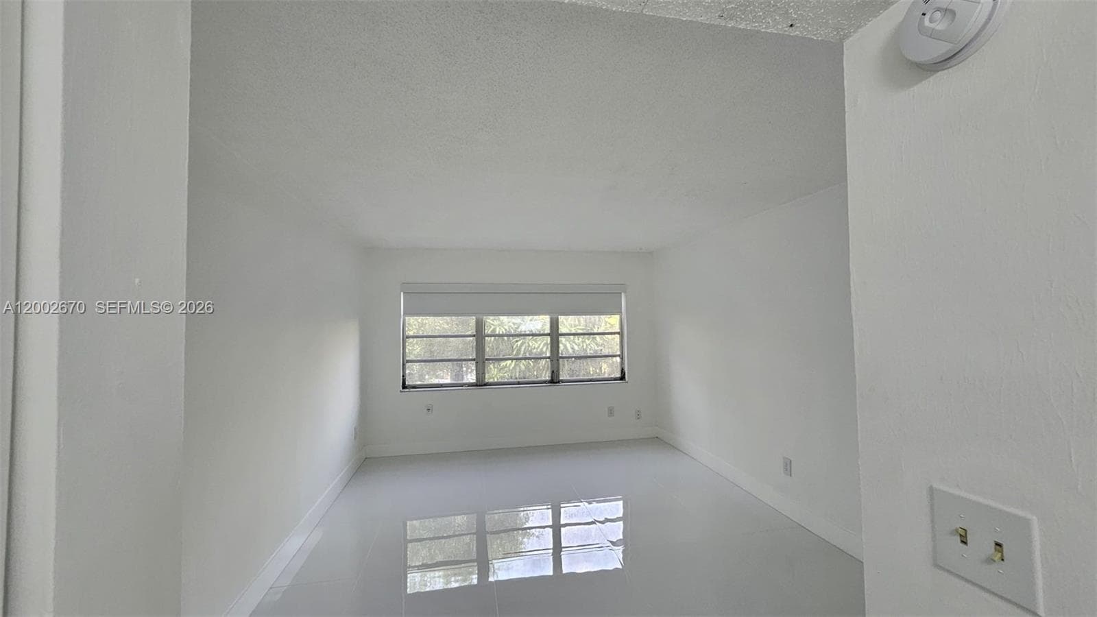 871 NE 195 ST # 204, Miami FL 33179 — 8