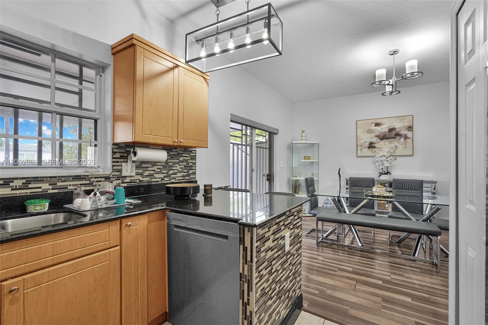 1381 W 30th St, Hialeah FL 33012 — 15