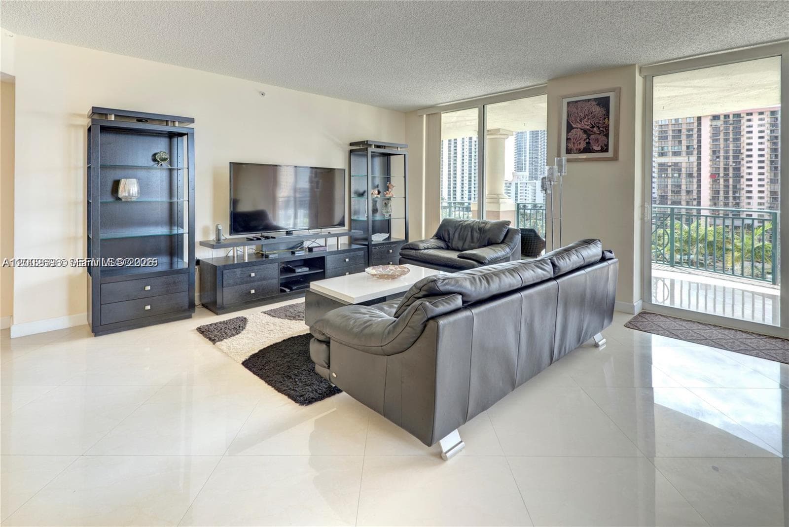 17555 Atlantic Blvd # 902, Sunny Isles Beach FL 33160 — 32