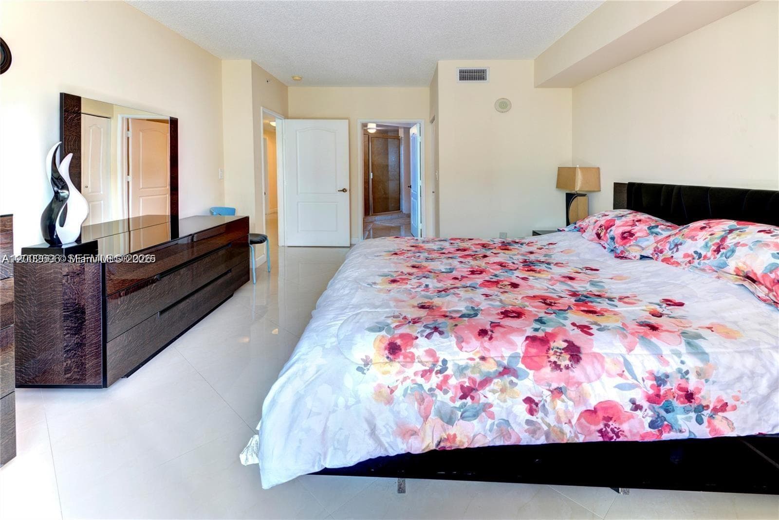 17555 Atlantic Blvd # 902, Sunny Isles Beach FL 33160 — 9