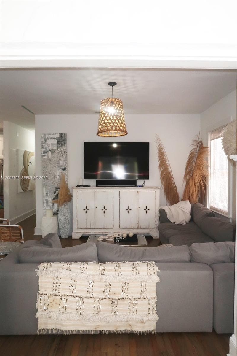 2272 SW 11th terrace, Miami FL 33135 — 13