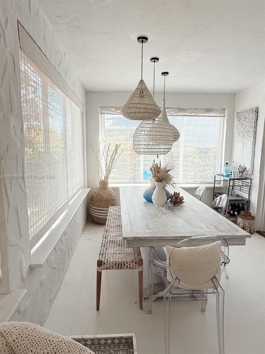 2272 SW 11th terrace, Miami FL 33135 — 20