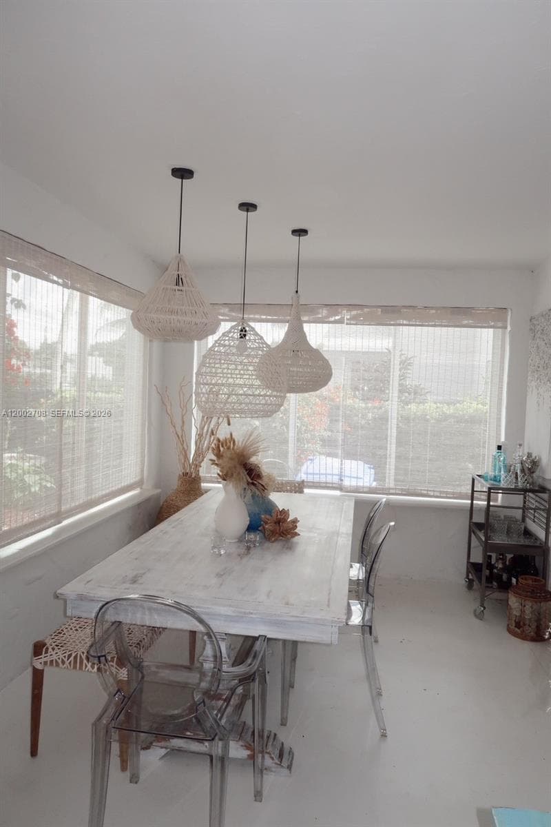 2272 SW 11th terrace, Miami FL 33135 — 14