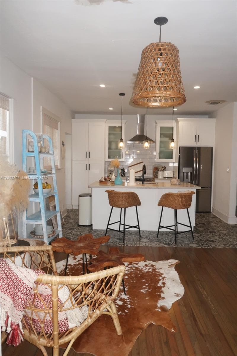 2272 SW 11th terrace, Miami FL 33135 — 18