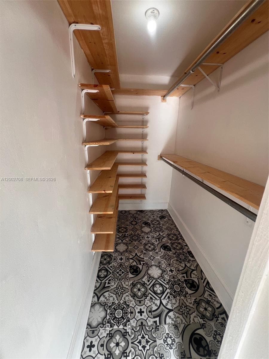 2272 SW 11th terrace, Miami FL 33135 — 11