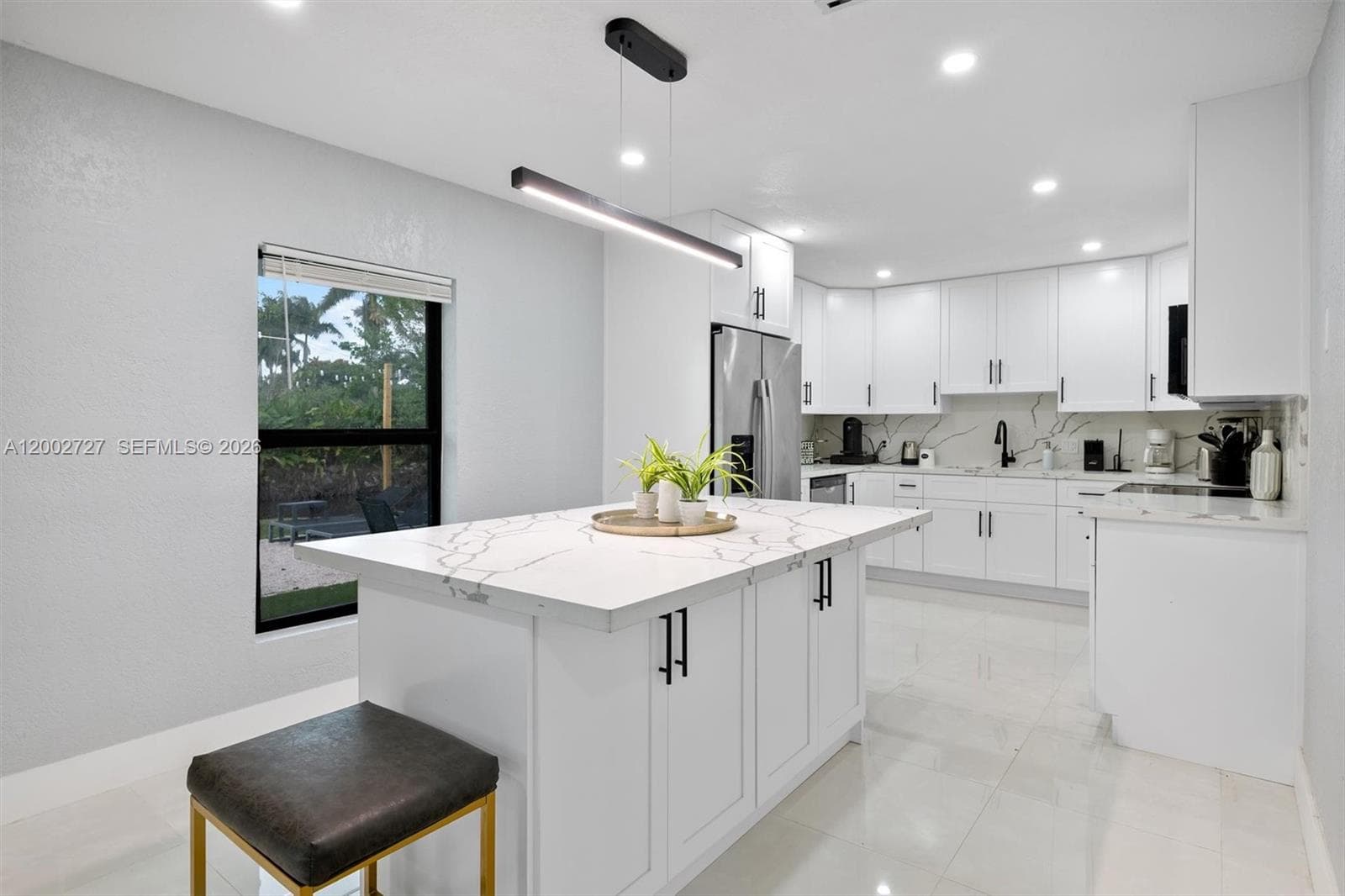 14760 S Spur Dr, Miami FL 33161 — 12