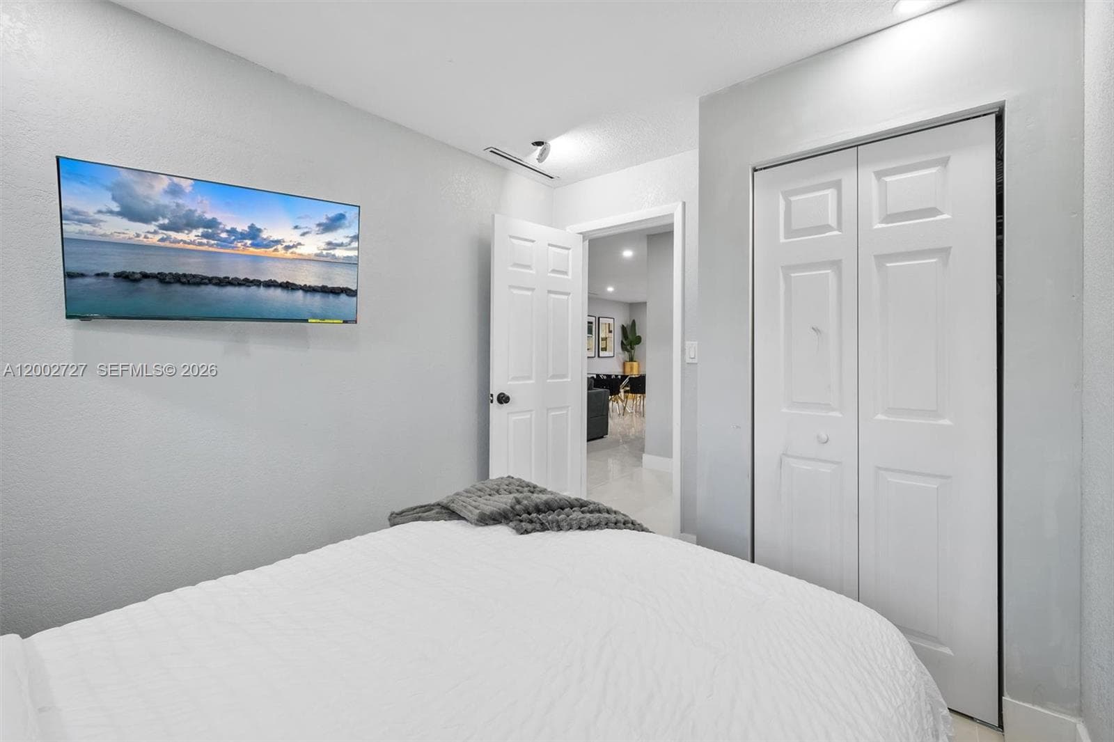 14760 S Spur Dr, Miami FL 33161 — 32