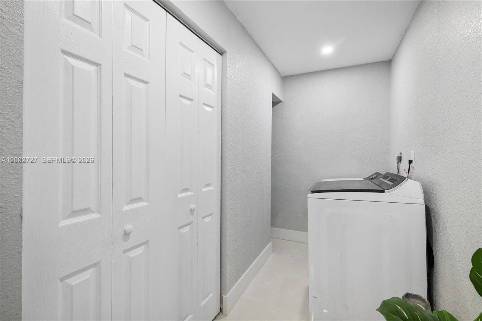 14760 S Spur Dr, Miami FL 33161 — 41