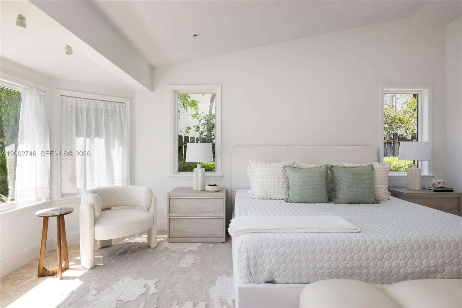 255 Ridgewood Rd, Key Biscayne FL 33149 — 17