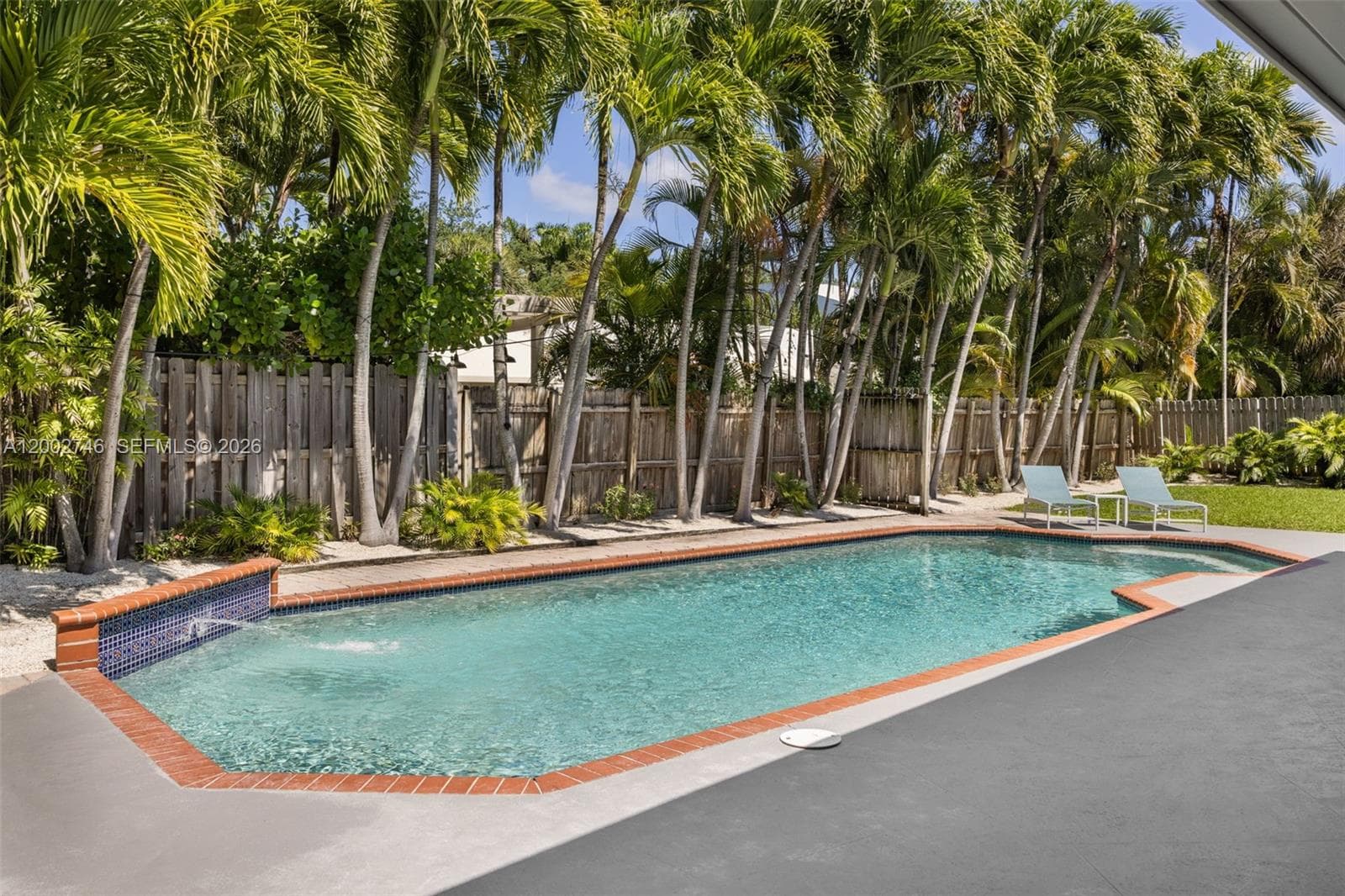 255 Ridgewood Rd, Key Biscayne FL 33149 — 25