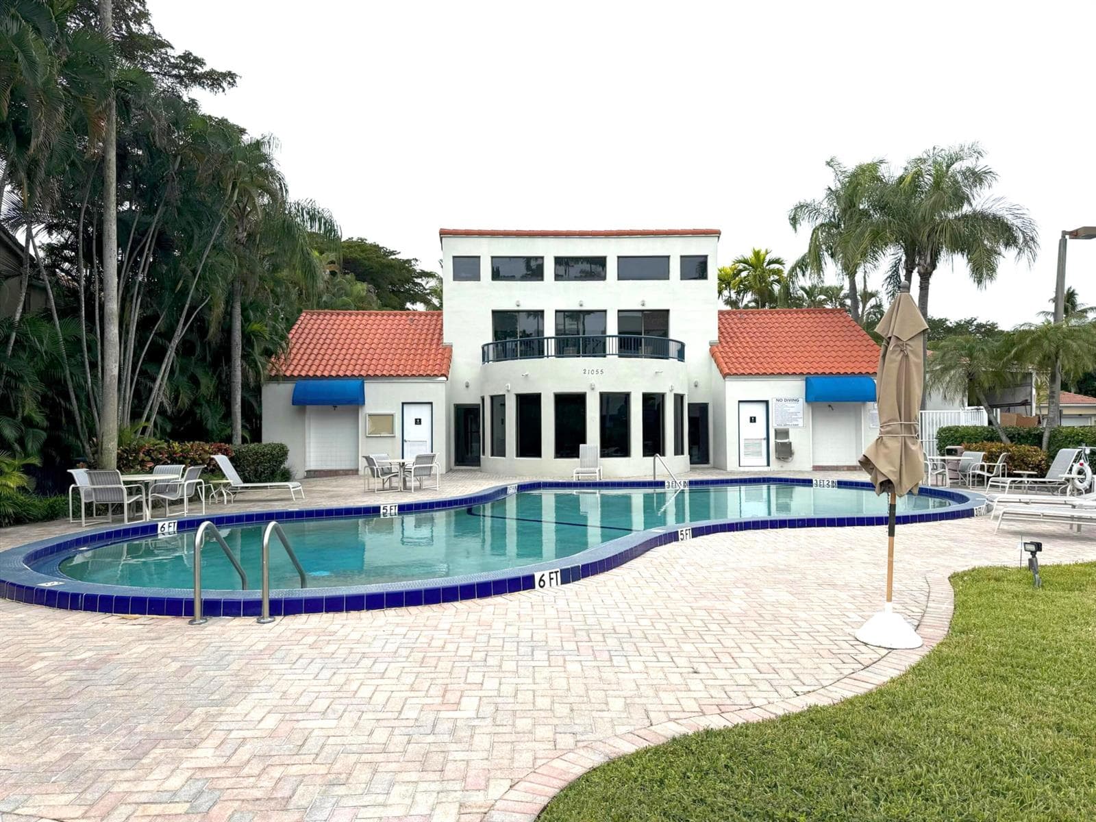 21085 NE 34th Avenue # 1, Aventura FL 33180 — 24
