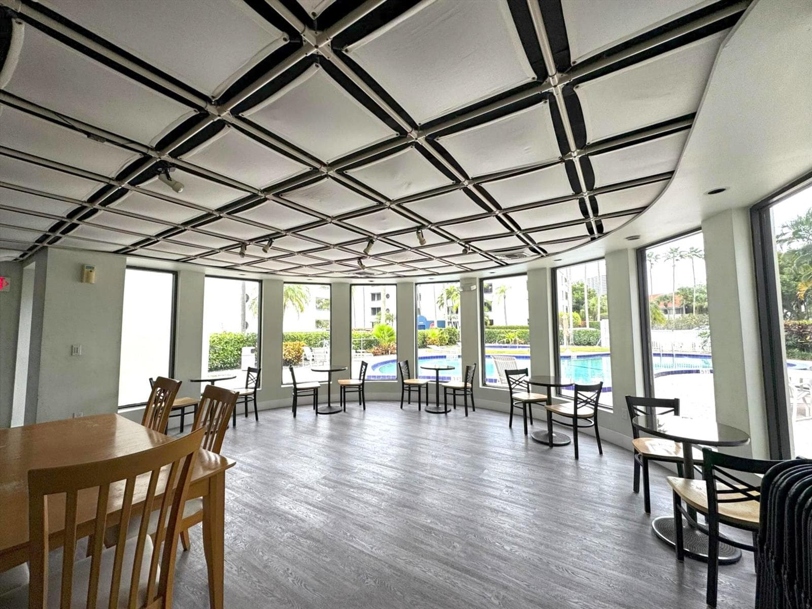 21085 NE 34th Avenue # 1, Aventura FL 33180 — 21