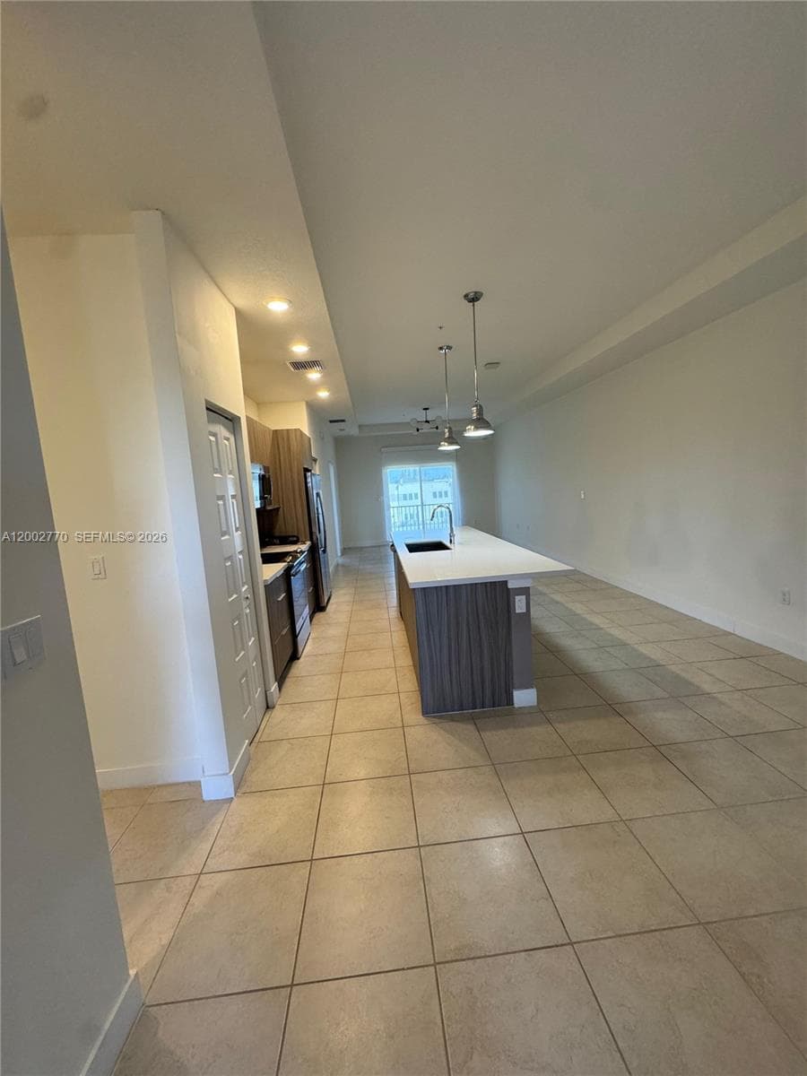 Apex At Park Central Condo, Doral, FL — 4