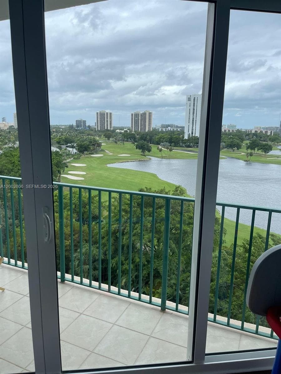 20000 E Country Club Dr # 906, Aventura FL 33180 — 12
