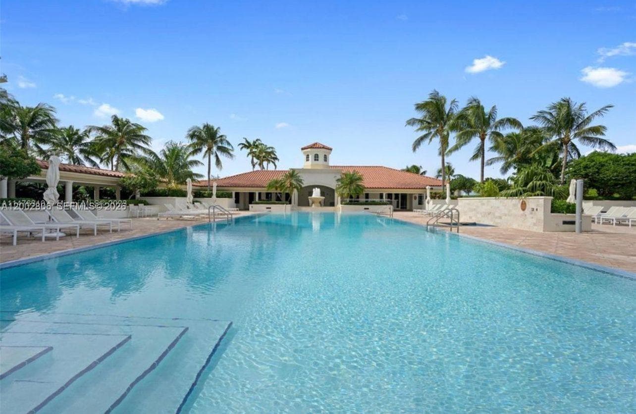20000 E Country Club Dr # 906, Aventura FL 33180 — 11