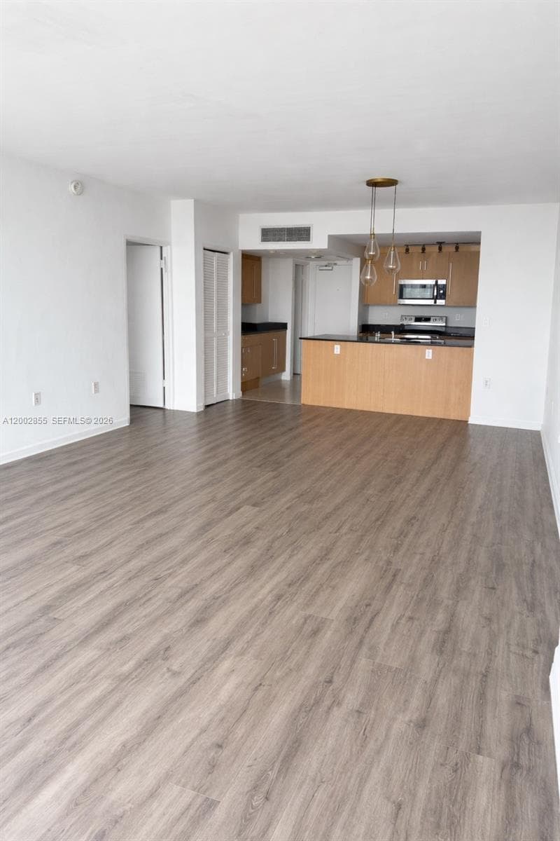 10275 Collins Ave # 1428, Bal Harbour FL 33154 — 13