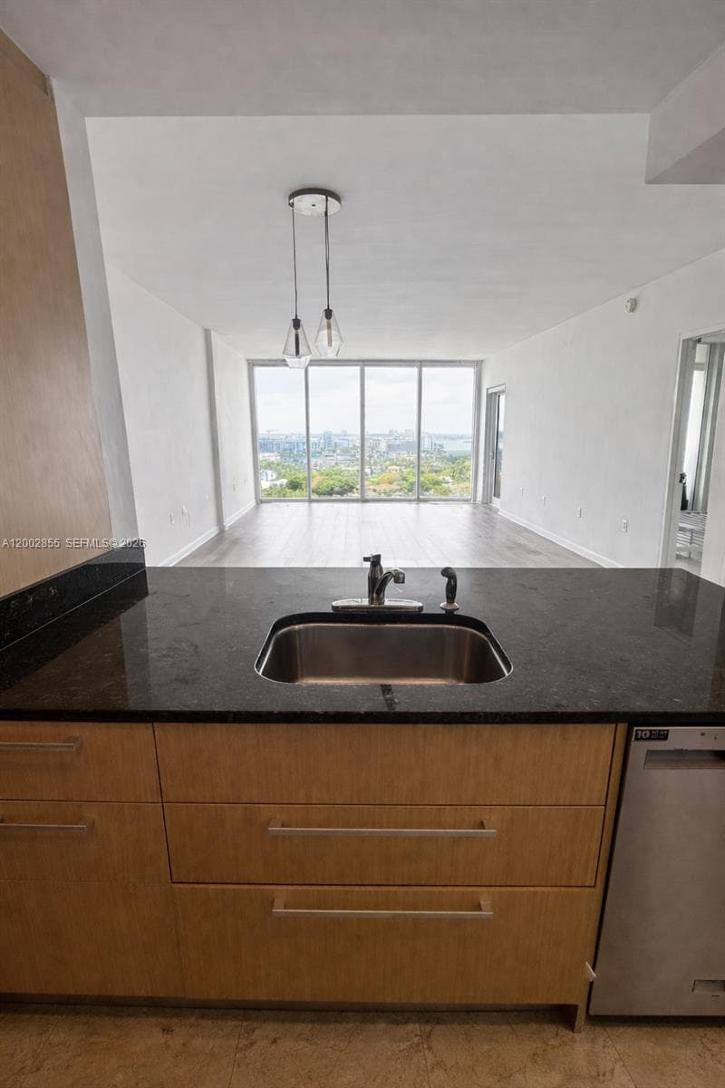10275 Collins Ave # 1428, Bal Harbour FL 33154 — 12