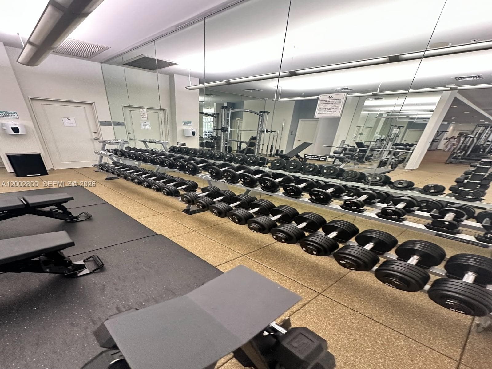 10275 Collins Ave # 1428, Bal Harbour FL 33154 — 32