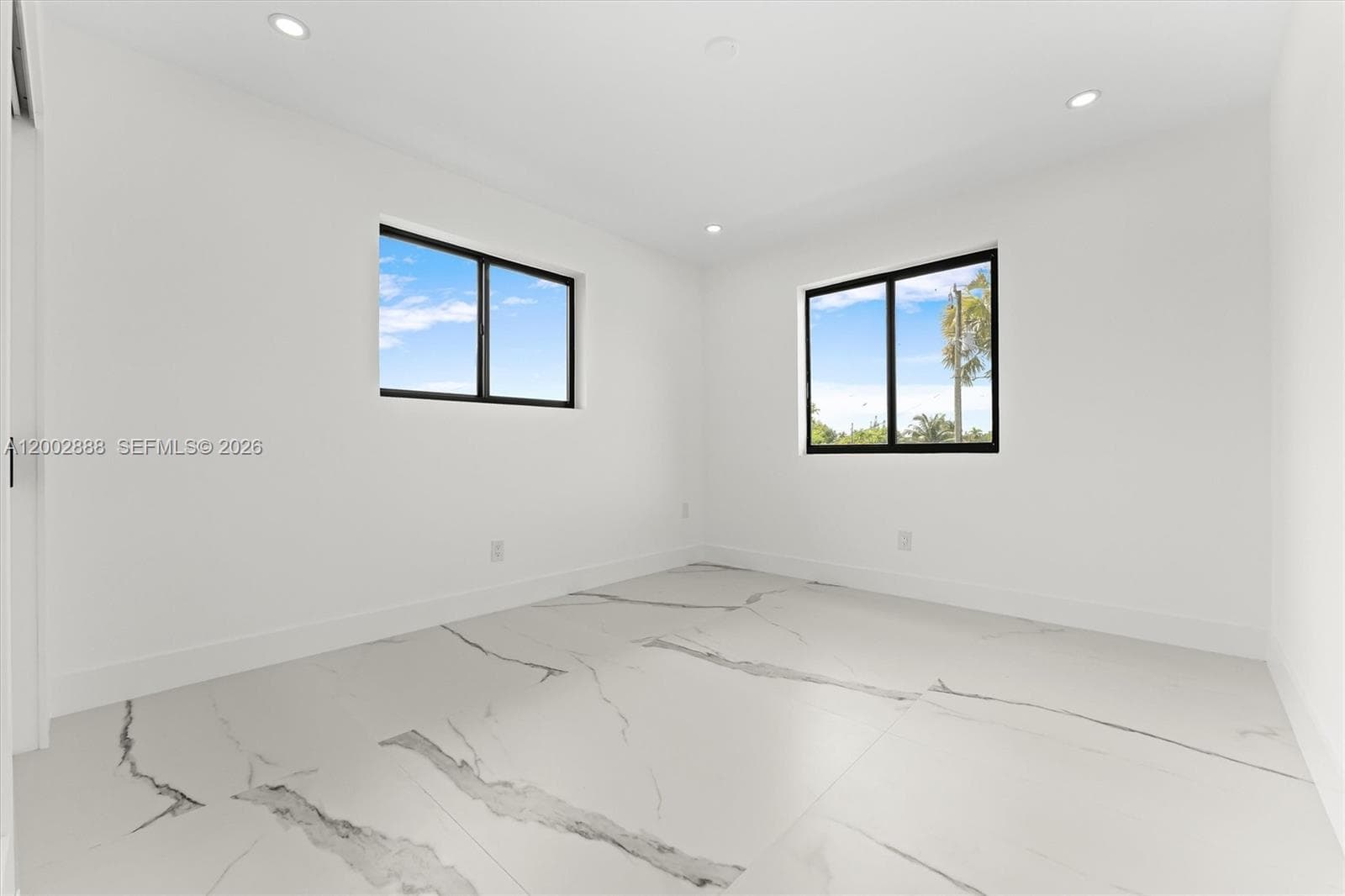 19731 NE 24th Ave, Miami FL 33180 — 26