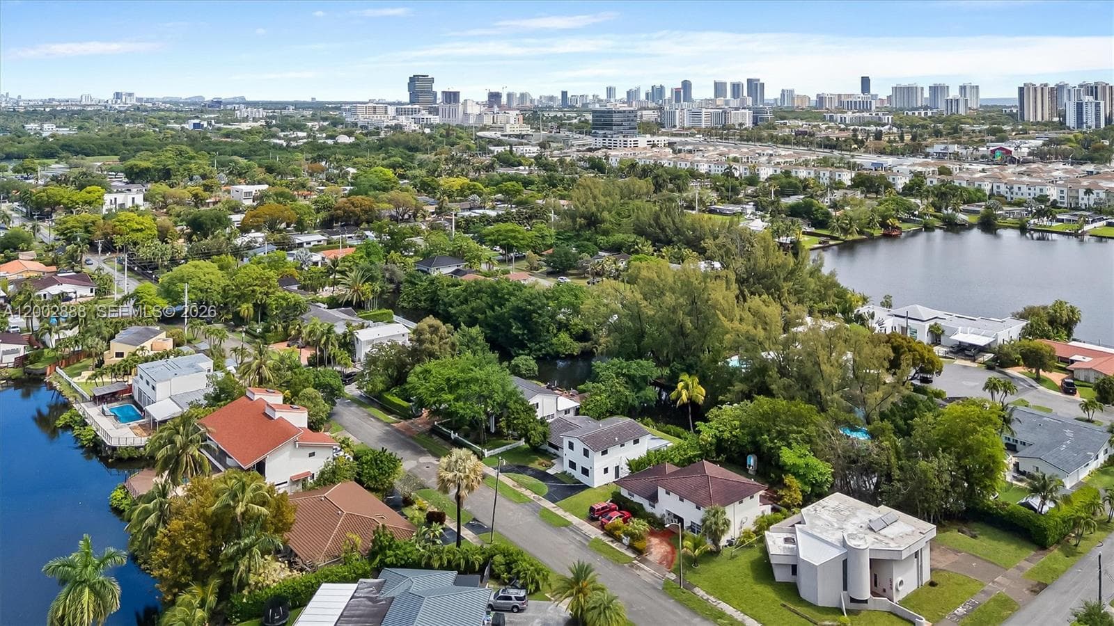 19731 NE 24th Ave, Miami FL 33180 — 36