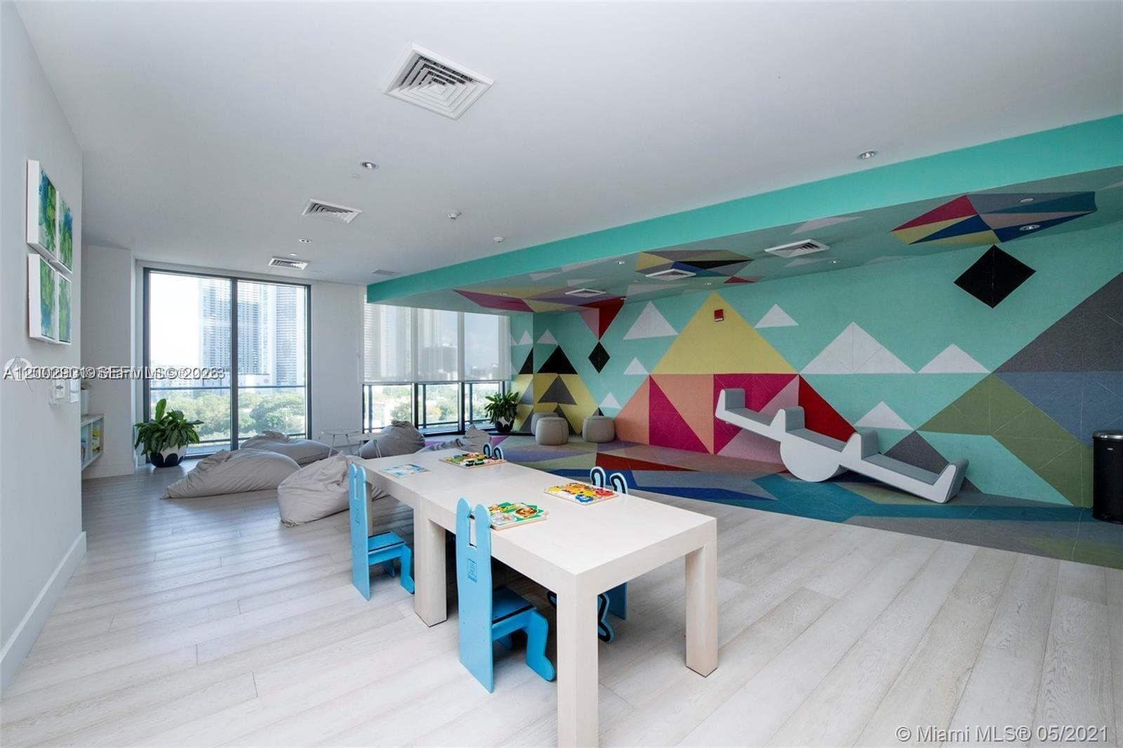 121 NE 34th St # 1607, Miami FL 33137 — 31
