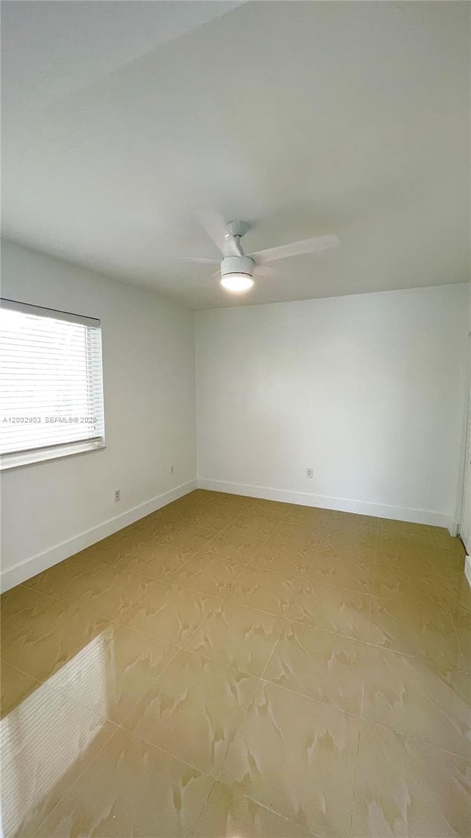 8235 Crespi Blvd # 4, Miami Beach FL 33141 — 5