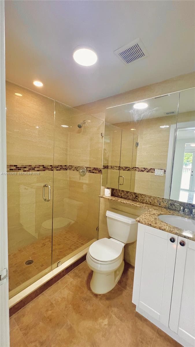 8235 Crespi Blvd # 4, Miami Beach FL 33141 — 14