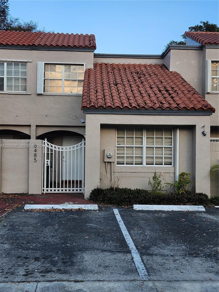 6485 SW 129th Ave, Miami FL 33183 — 2