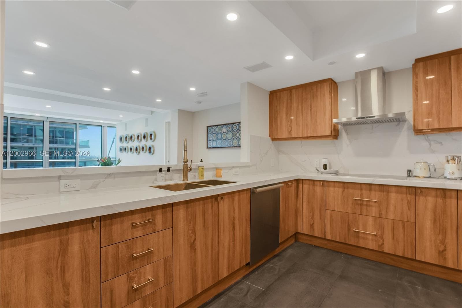 9401 Collins Ave # 1004, Surfside FL 33154 — 14