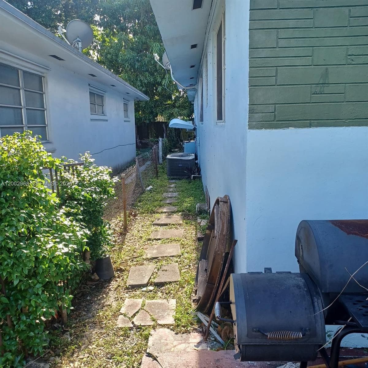 5250 NW 24th Ave, Miami FL 33142 — 27