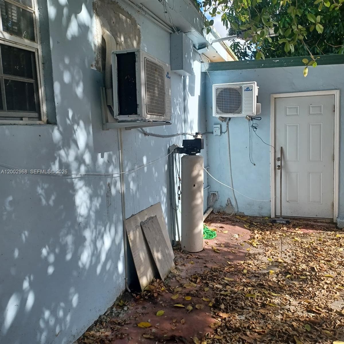 5250 NW 24th Ave, Miami FL 33142 — 26