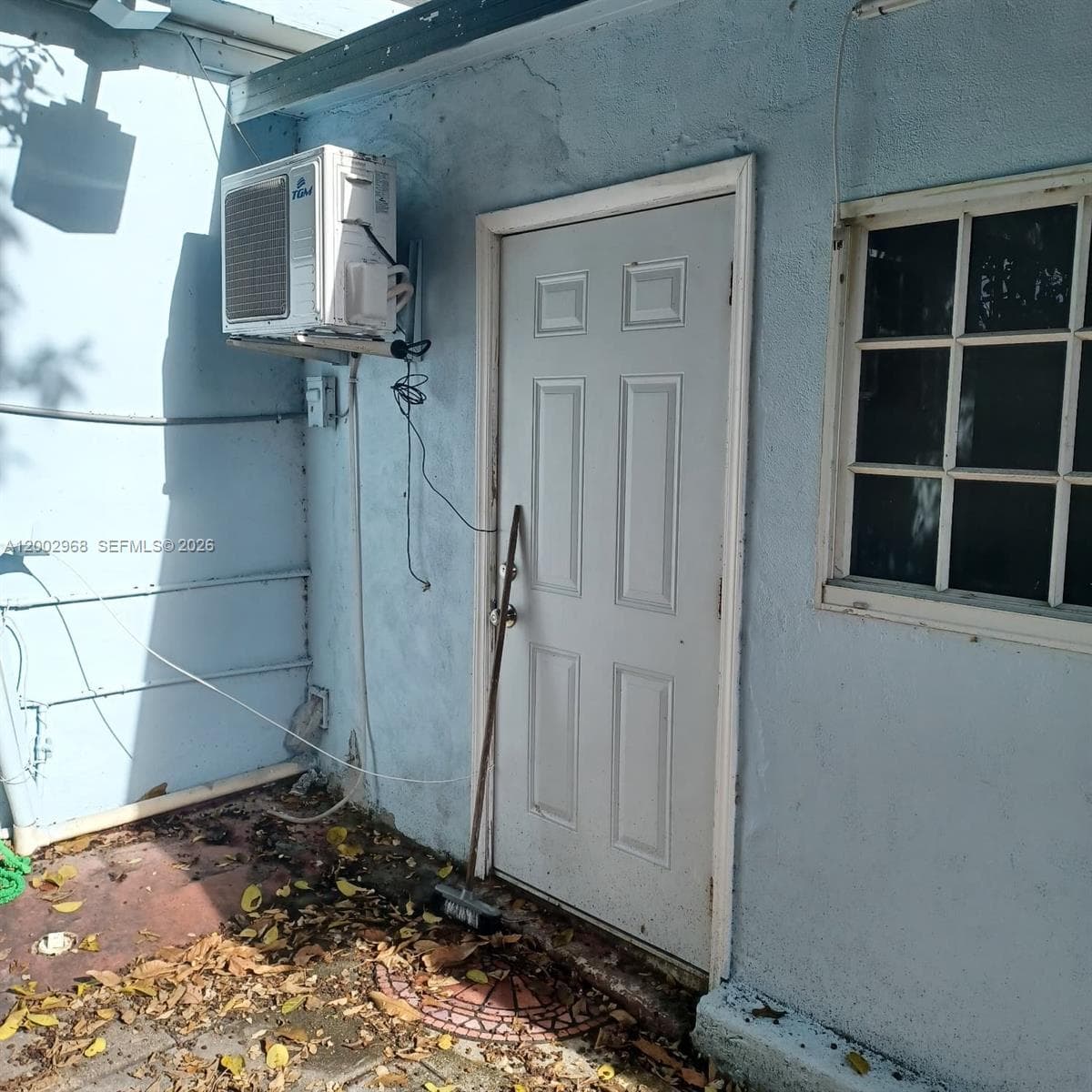 5250 NW 24th Ave, Miami FL 33142 — 25