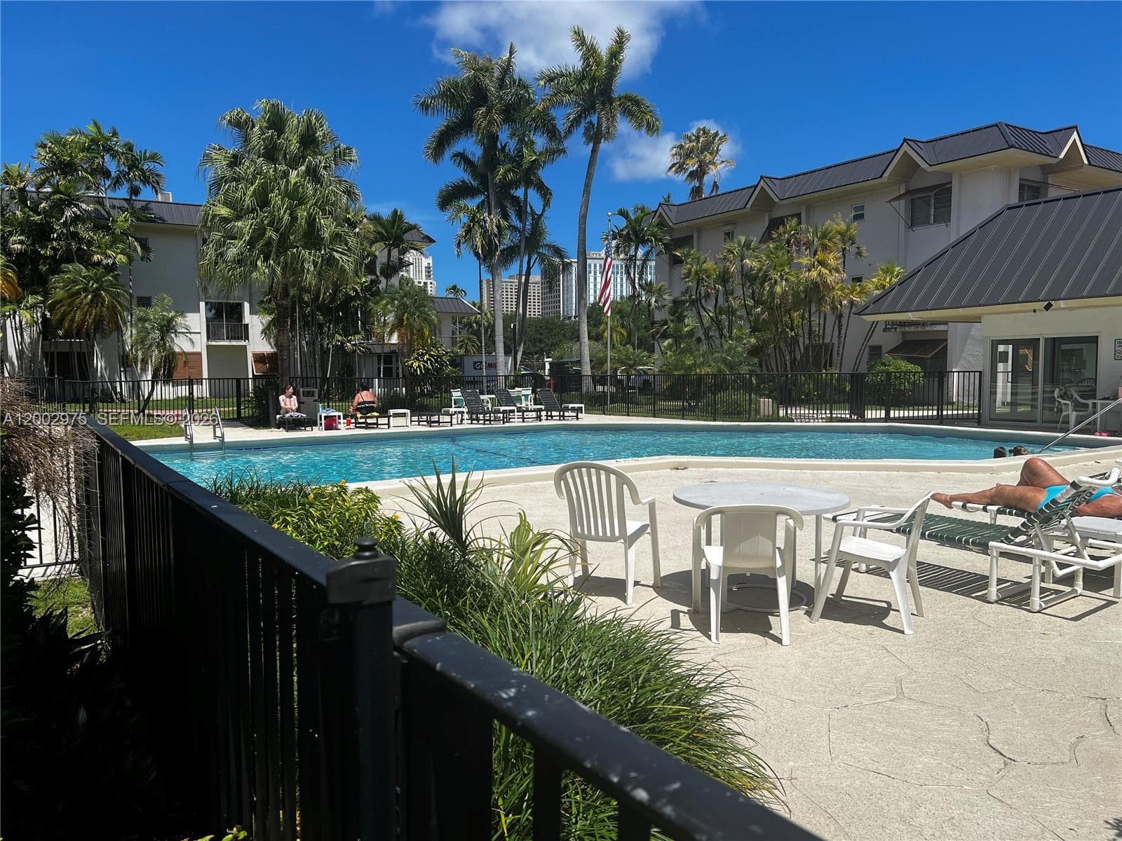9350 SW 77th Ave # G1, Miami FL 33156 — 36