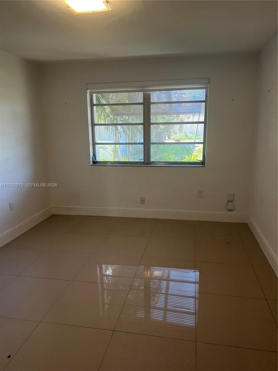 9350 SW 77th Ave # G1, Miami FL 33156 — 21