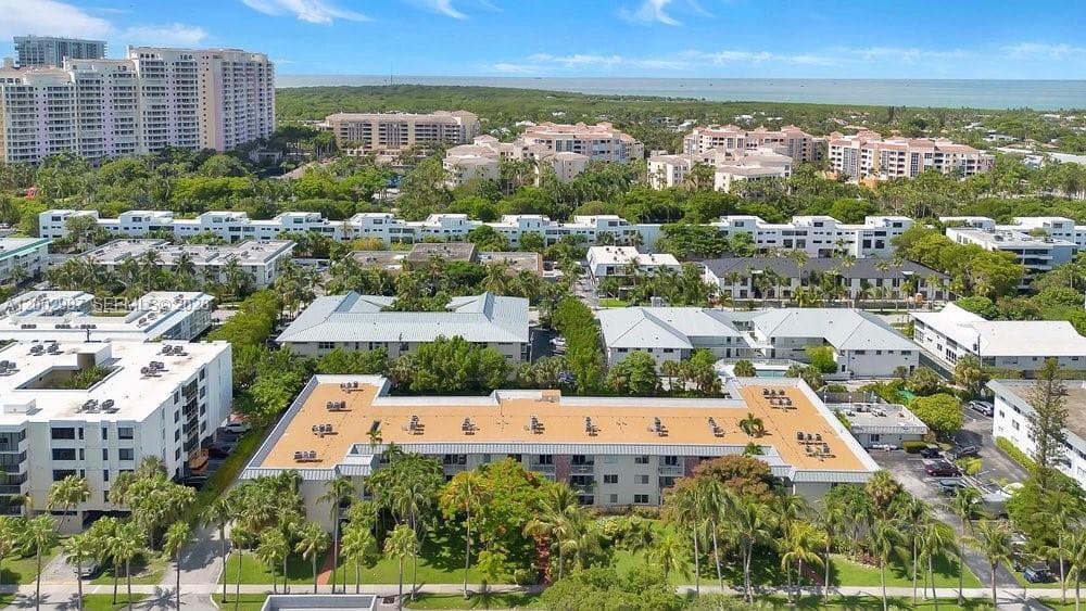 240 Galen Dr # 112, Key Biscayne FL 33149 — 27