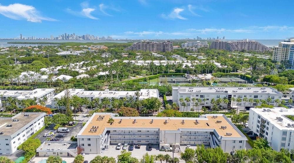 240 Galen Dr # 112, Key Biscayne FL 33149 — 25